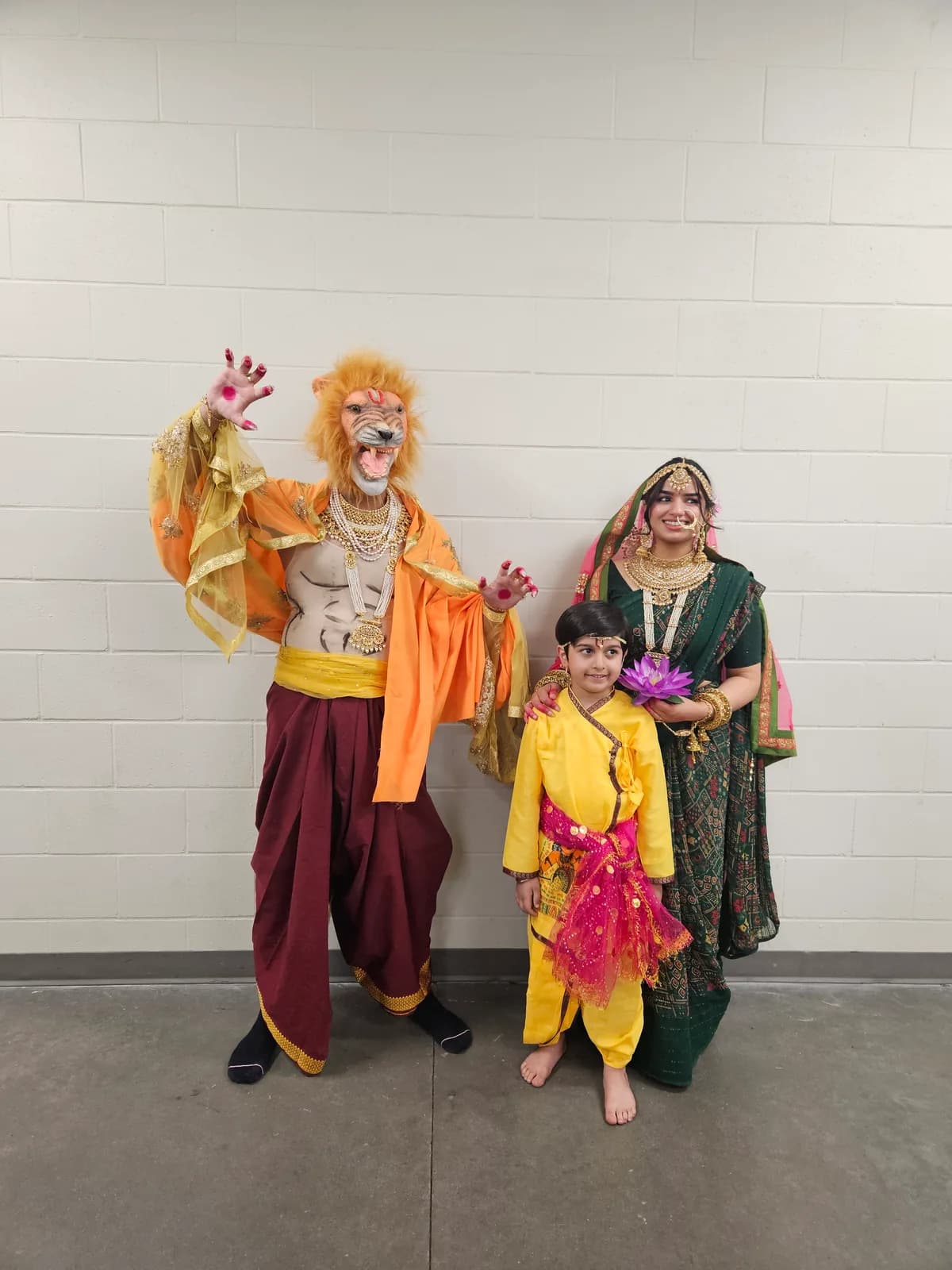 A young devotee meets Bhagwan Narsimha